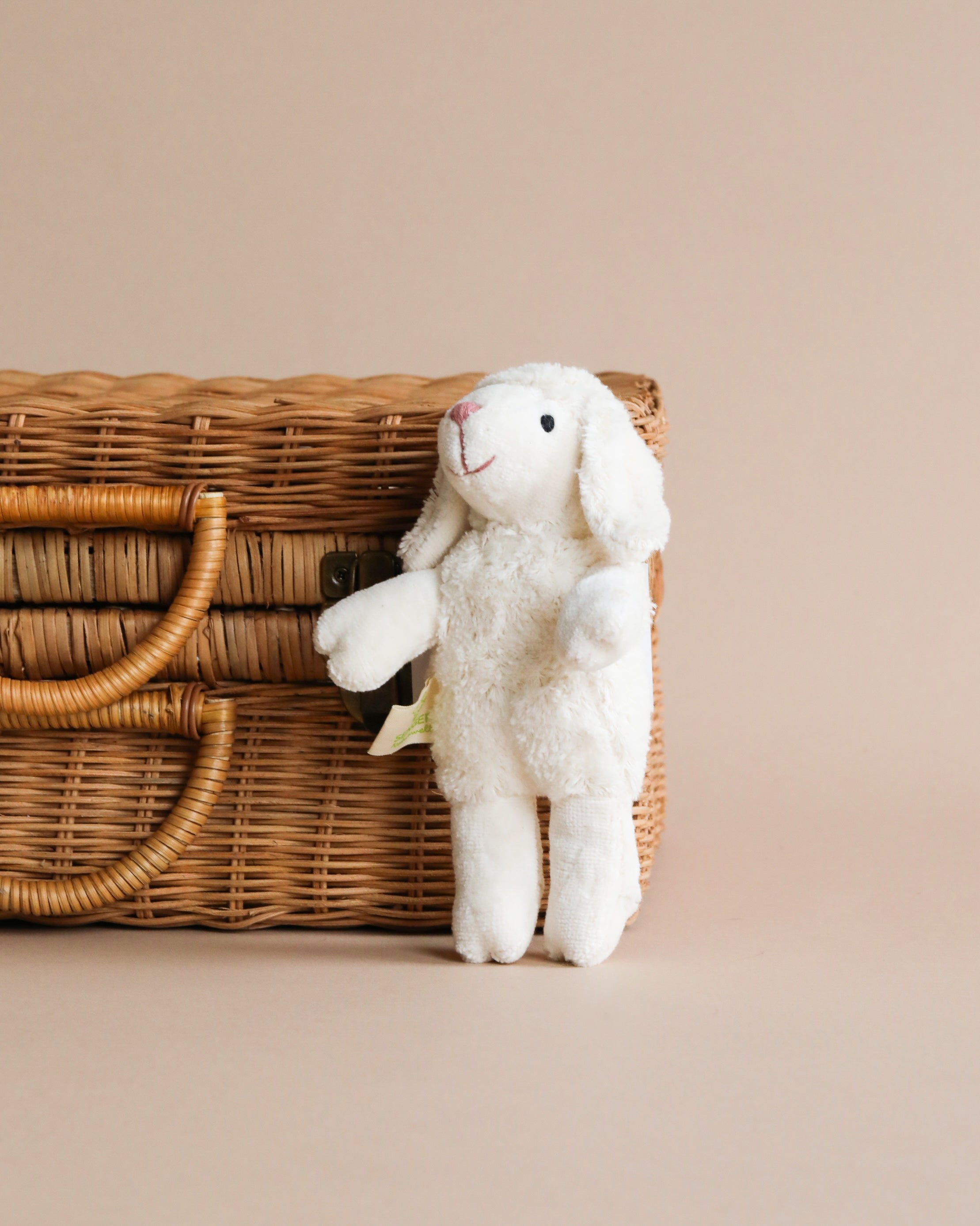 Senger Naturwelt Stuffed Animal - Baby Sheep