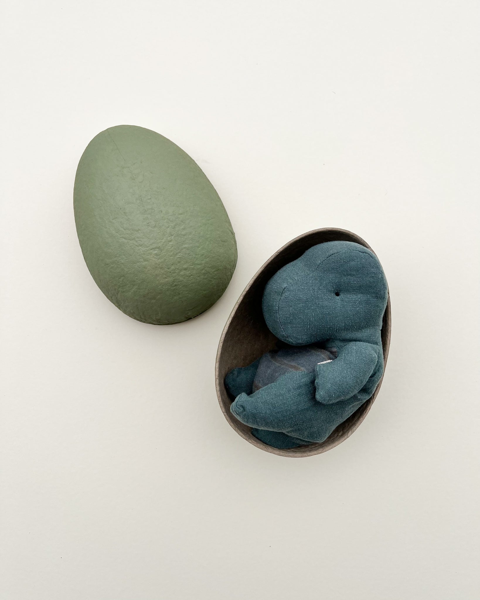Maileg | Small Gantosaurus in egg - Green