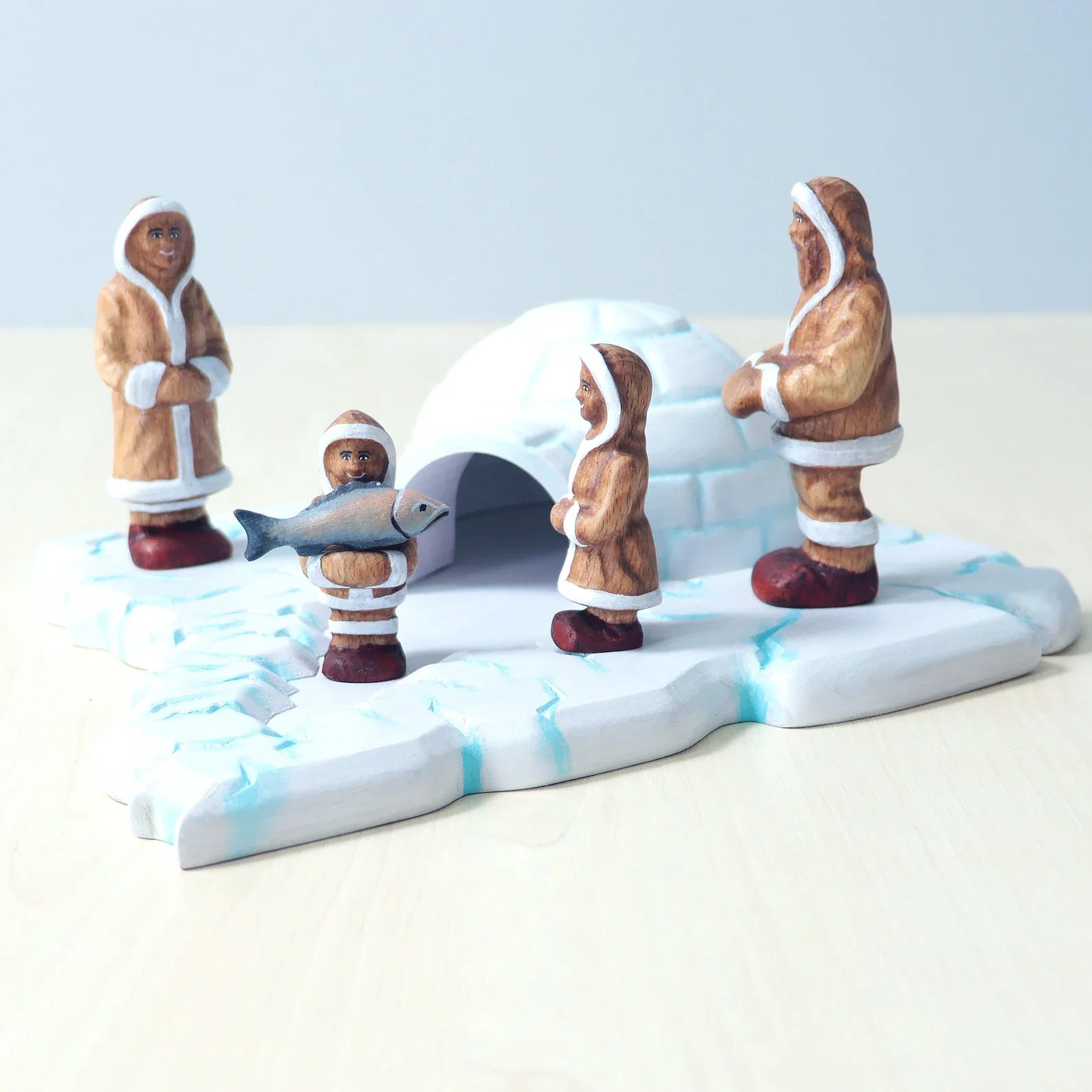 Wooden Inuit Set